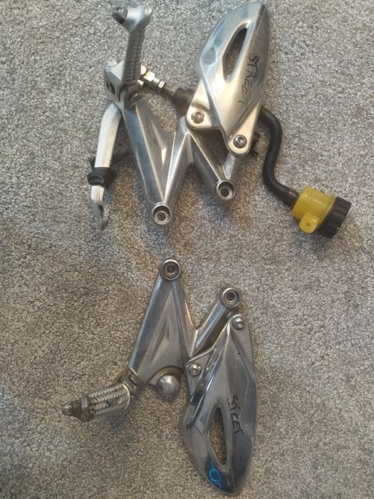 Scarite complete pentru Triumph Street Triple R 675 model 2009 2012