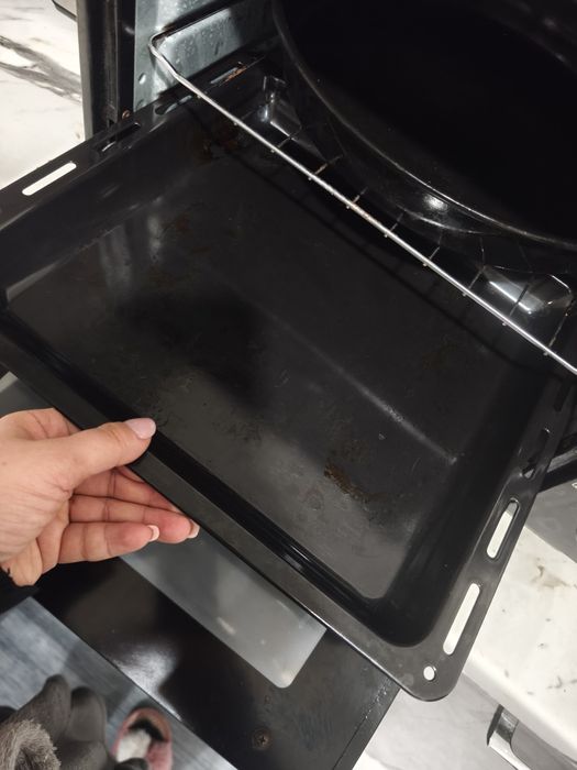 Cuptor electric Zilan ZLN8887 Negru, capacitate 35 litri, temperatura reglabila, putere 1800W