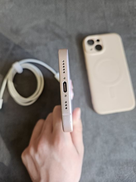 iPhone 15 Pink 128GB 86% Battery Health Отлично състояние 

СЪСТОЯНИЕ