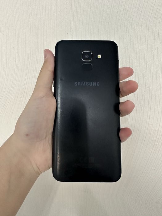 Телефон Samsung Galaxy J6 (2018)