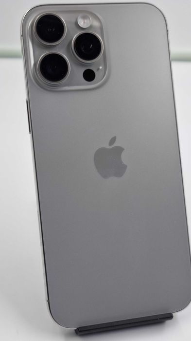 iPhone 16 Pro Max [Amanet Club Caro]