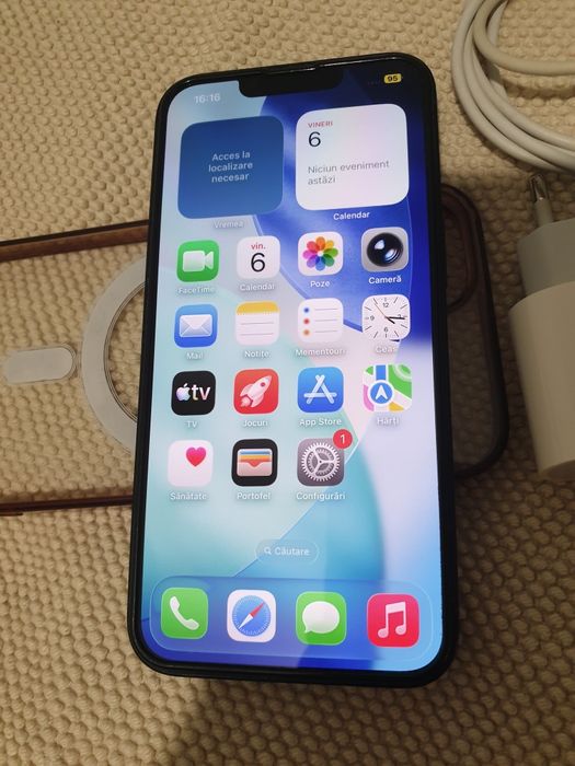 Vand iPhone 13 impecabil ( liber pe rețea  )