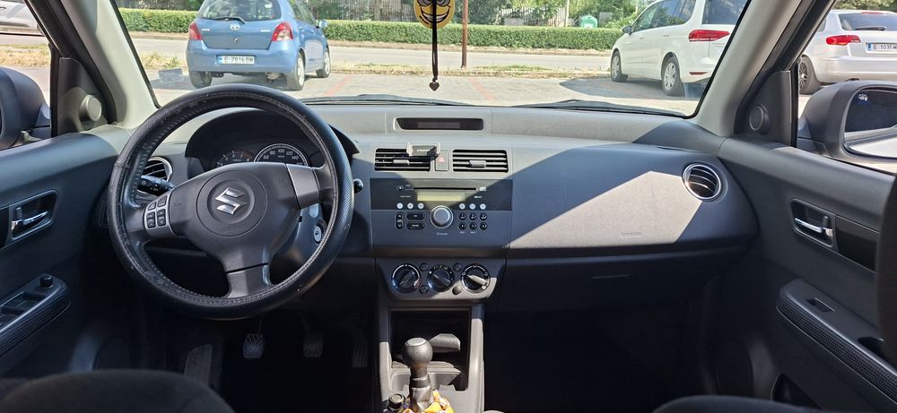 Suzuki swift 2006 1.3 бензин