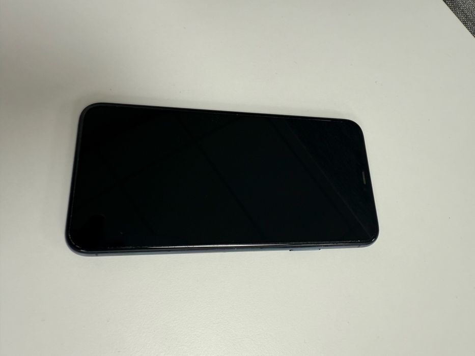 Продаю  айфон 11 pro max 512 ГБ