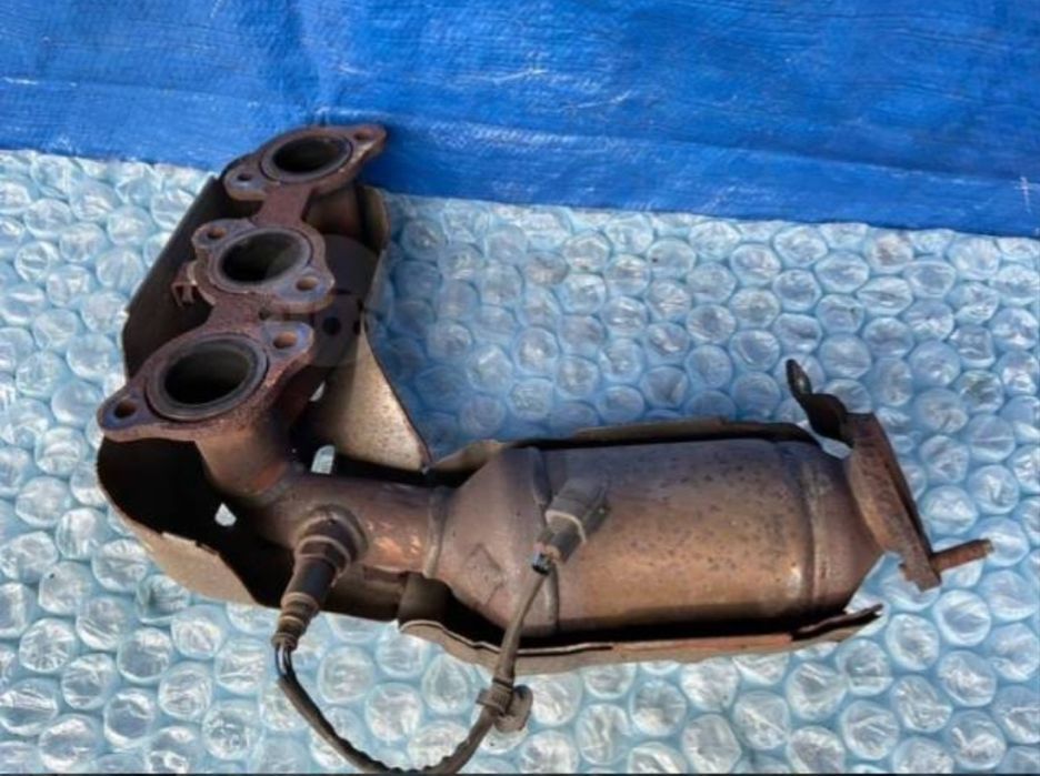 Катализаторы комплект RX300 Highlander Alphard