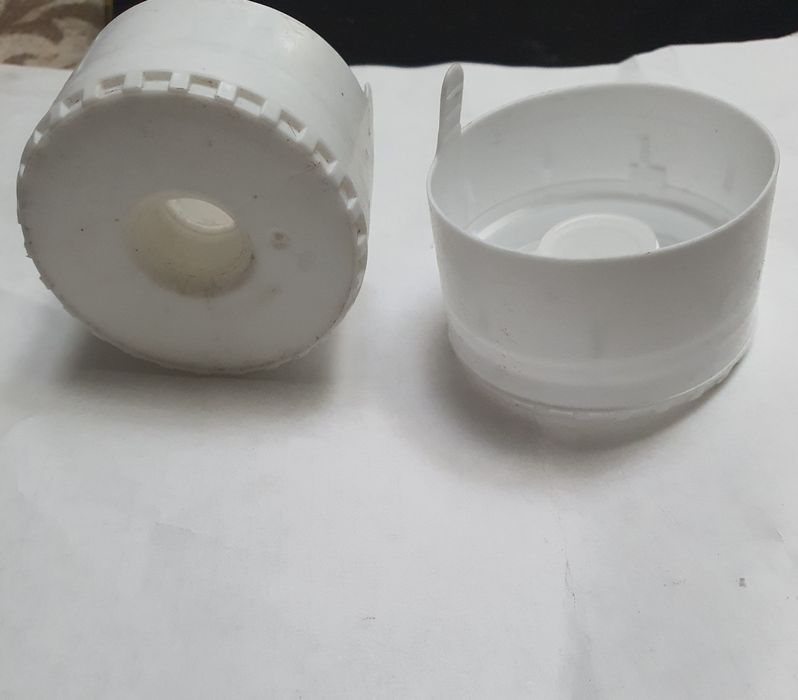 Крышки на бутыли