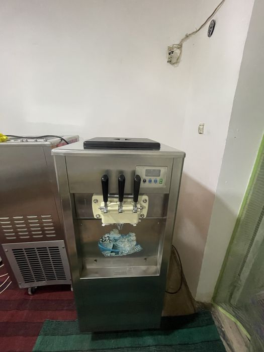 Muzqaymoq aparati 220w