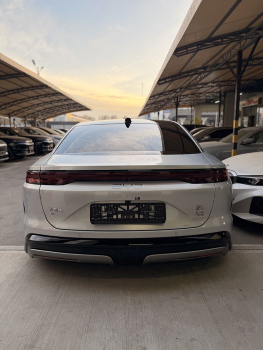 Byd Han L Xan L 2,7 sec 100