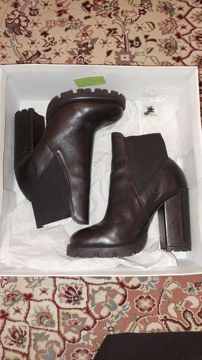 Сапоги новые женские