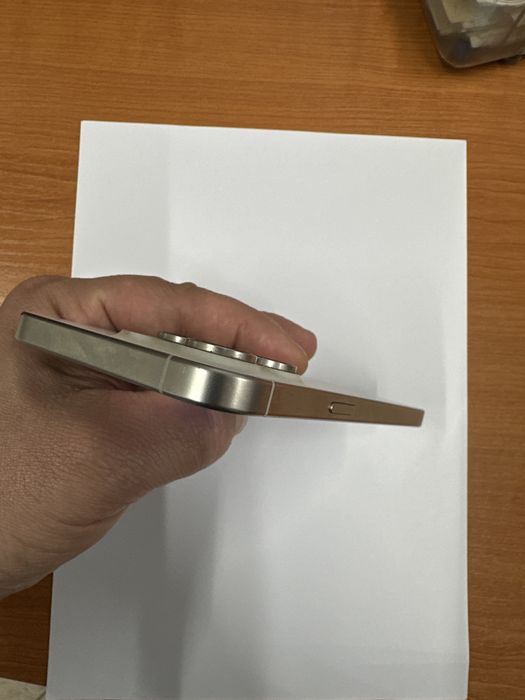 İphone 15 Pro Max 256GB бял