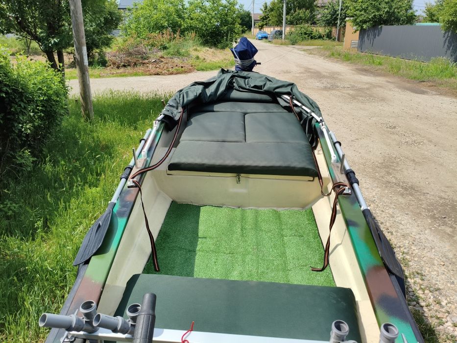 Vând sau schimb cu Cabinata.