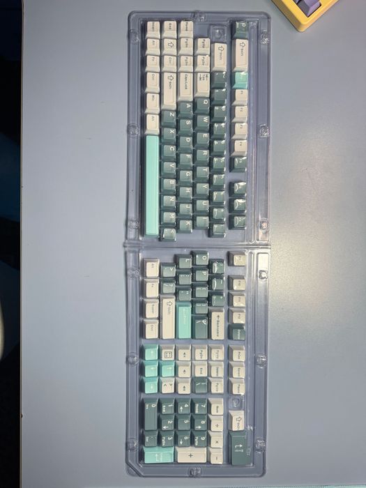 Продам новые кейкапы для клавиатуры Keycaps PBT/Cherry