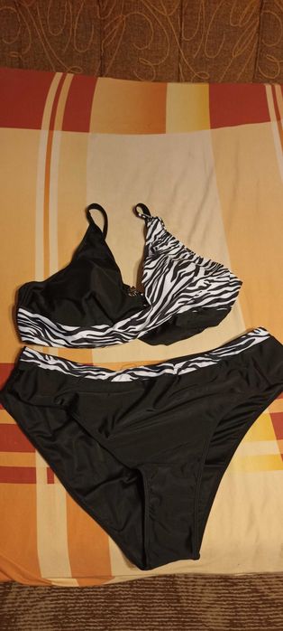 Макси дамски бански