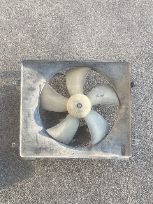 Электро вентилятор 2 шт в хорошем состояние