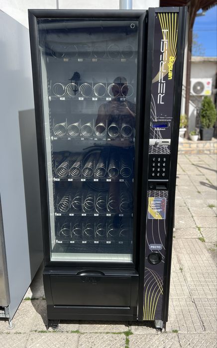 Necta Snakky Max вендинг автомат
