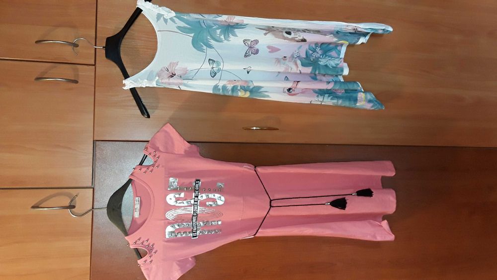 Летни рокли момиче 11 г. плюс лятна шапка 40 лева