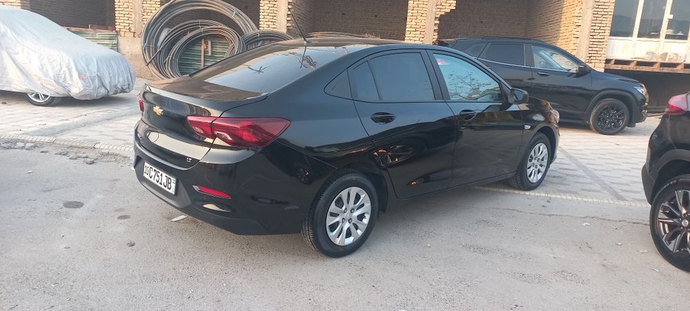 Сотилади сотилади