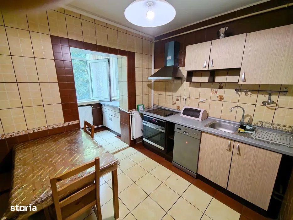 Apartament 3 Camere, 67 Mp, Ultracentral, Loc De Parcare