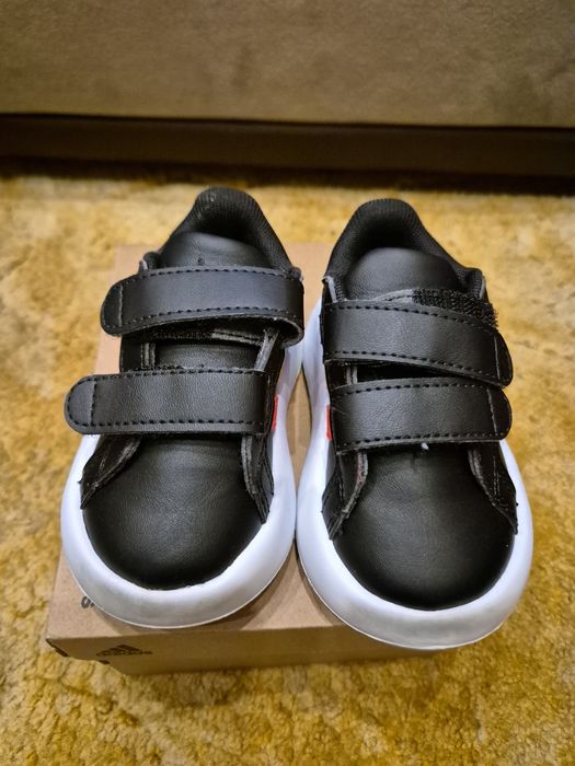 Детски(бебешки) обувки adidas