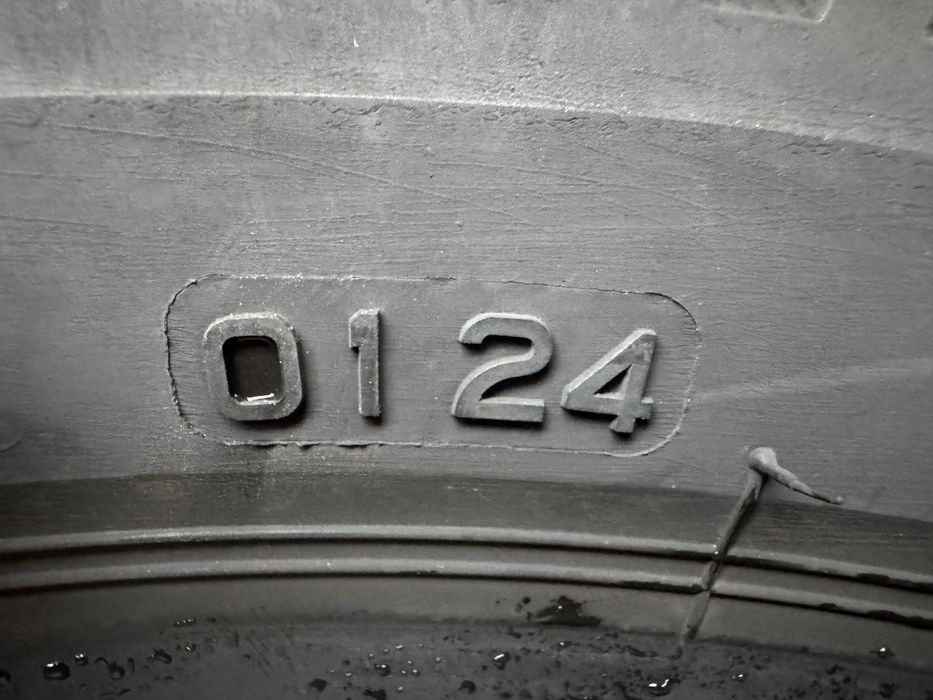 Автомобилни гуми 195 60 16 Bridgestone