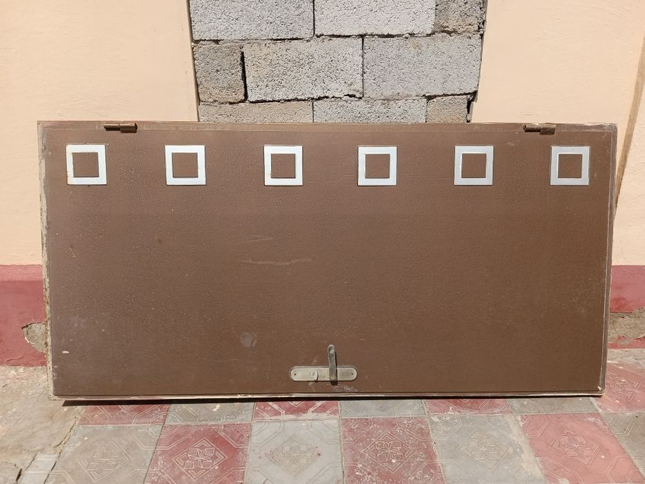 Kichkina darvoza hovli uchun