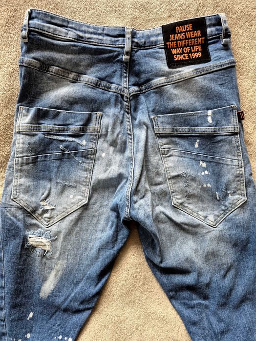 Дънки на марката "PAUSE"