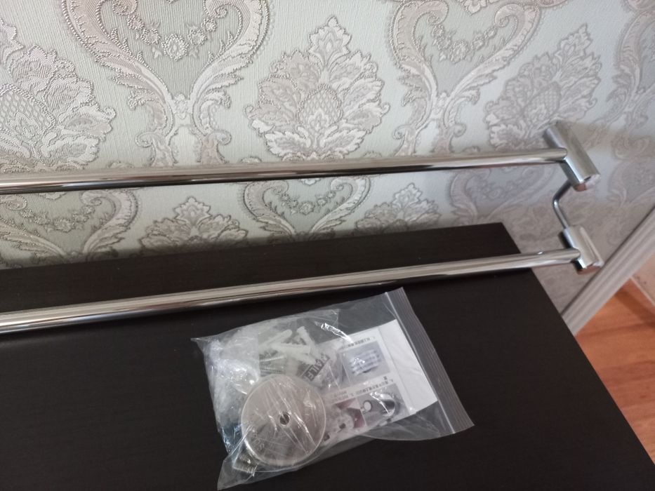 Вешалка для полотенец, новая