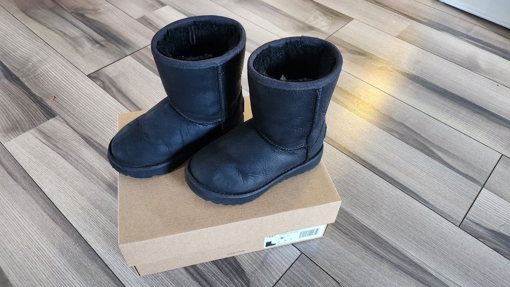 Ботушки Ugg  номер 26