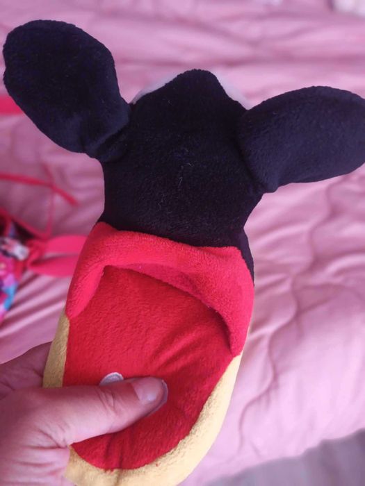 Чанта Мини Маус, очила, 3D пантофи с подвижни уши и обувките на Елза