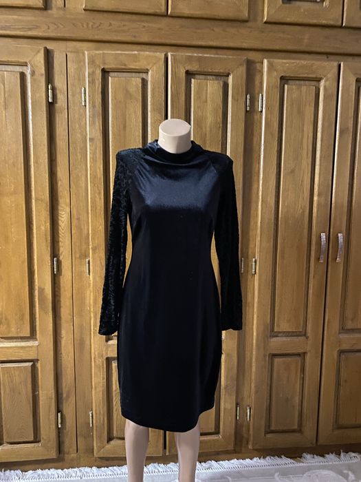 Rochie catifea cu model