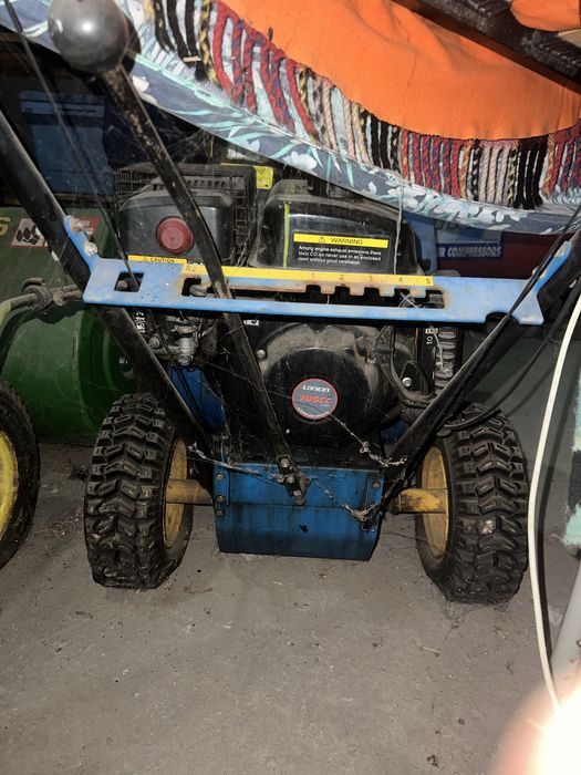 Masina de facut beton betoniera marca altele cu capacitate 200 litri