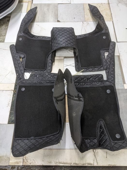 Toyota Land Cruiser 300 коврики