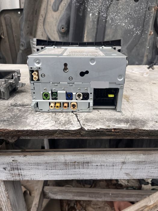 Навигация Mercedes E class W212 facelift 2016г / W218 Команд с дисплей