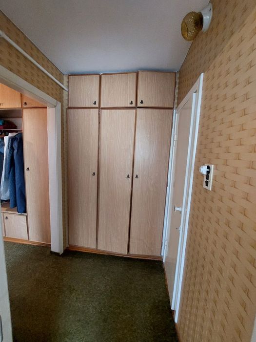 Продам 2 комн квартиру на Туркестане