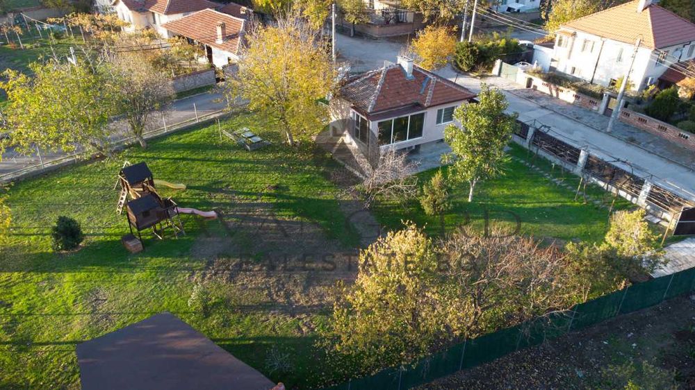 оф.24868 Напълно обзаведена къща в Оризари