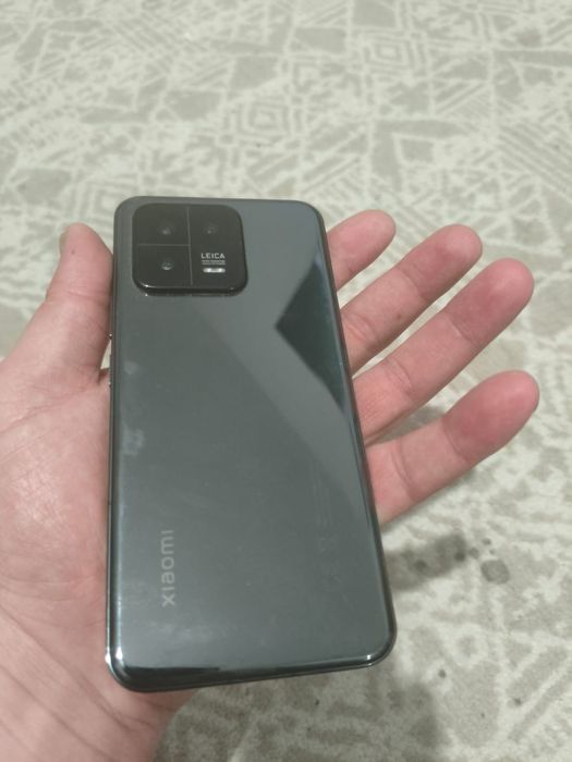 Продам Xiaomi 13 256