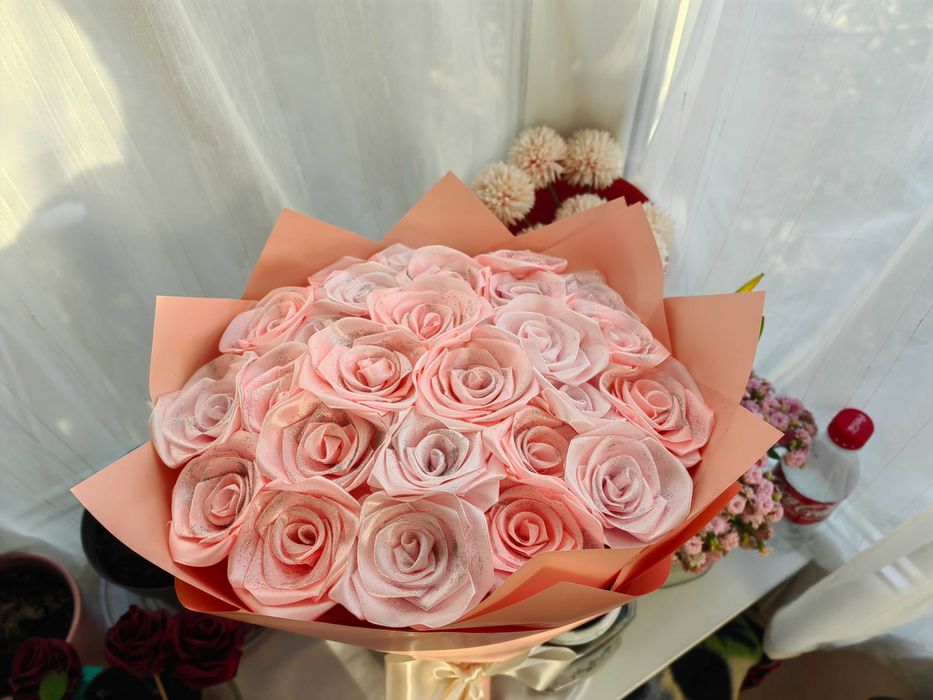 Buchete de trandafiri artificiali Flori satin rosu roz cu sclipici