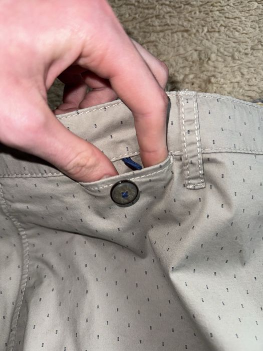 Pantaloni scurți Bugatti – casual premium (vară) ca noi