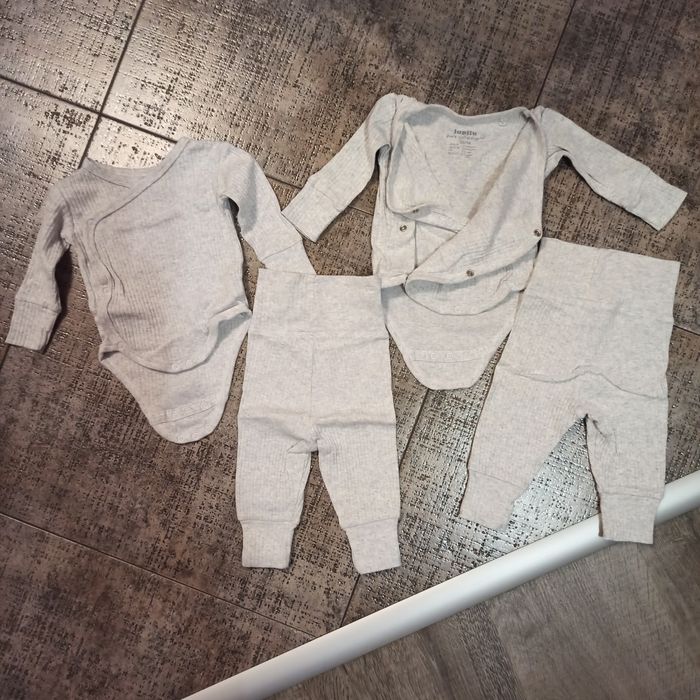 Бебешки дрехи 0-6м