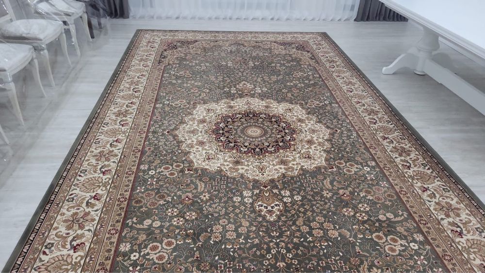 Турецкий Ковер в отличном состояний