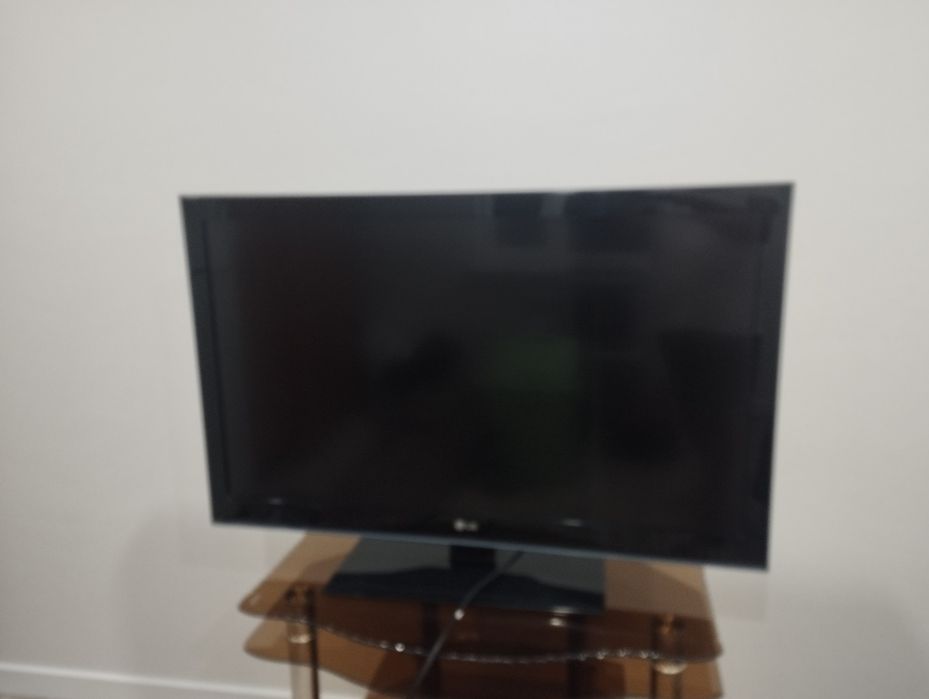 Продаю Телевизор LG