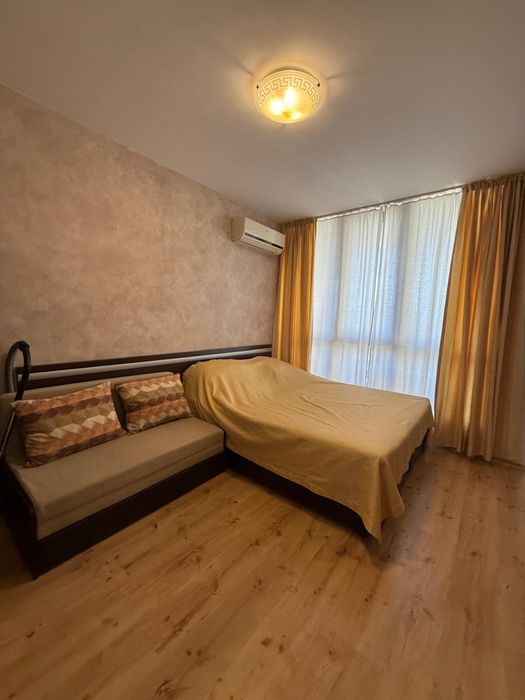 Прадава студио в Камелот