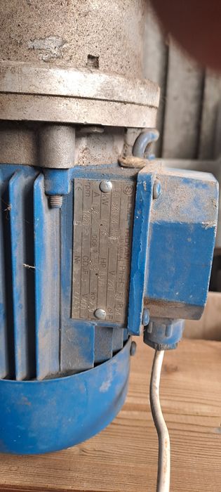 Редуктор, прав  220v