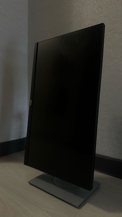 Монитор Dell P2418D