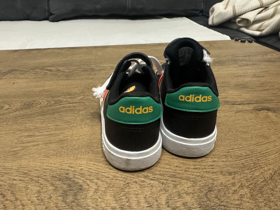 Продавам детски маратонки ADIDAS Grand Court Lifestyle Court