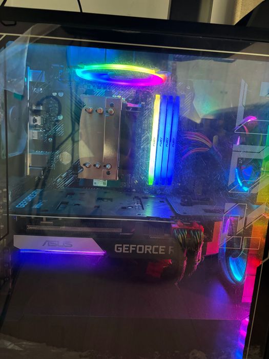 PC Gaming ASUS ROG G15DK cu procesor  PC Gaming AMD Ryzen™ 7 5800X