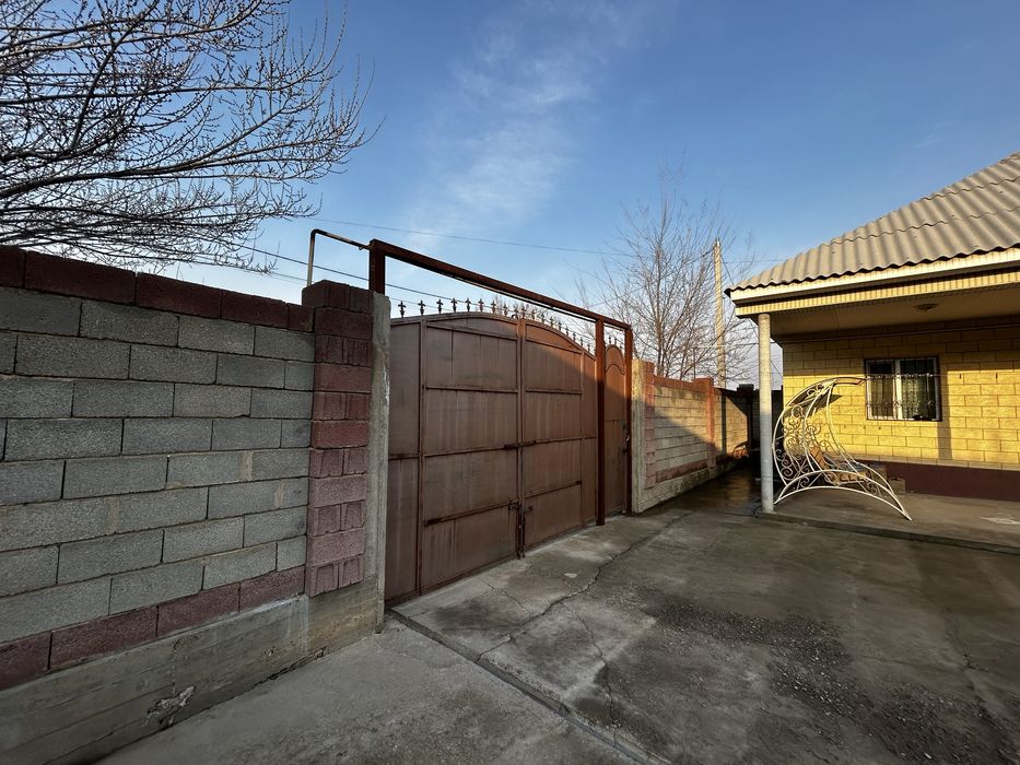 Үй сатылады срочна торг бар