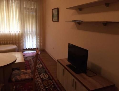 Дава се под наем Двустаен апартамент в Пловдив, Кършияка - 60 кв.м за 325 € - Снимка #2