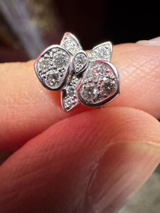 колье орхидея от Cartier