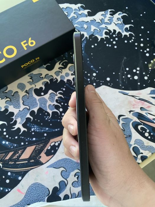 Продаю Poco f6 игравои